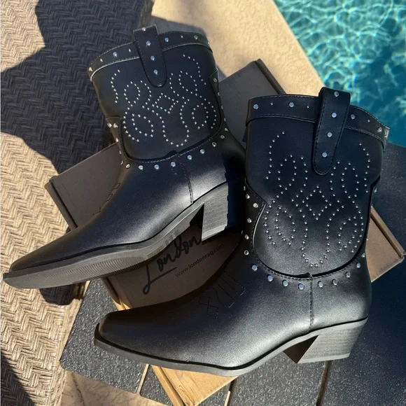 NWT London Rag Western Black Studded Boots! Hey Cowgirl!! - Picture 3 of 16